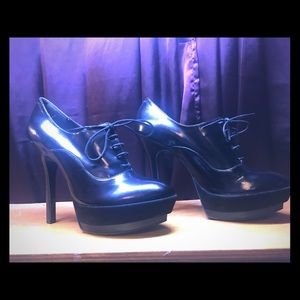 RARE Aldo platform lace up oxford platform booties